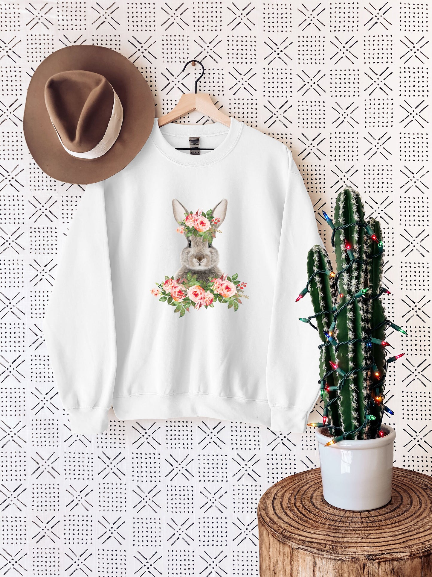 Floral Bunny Sweatshirt, Easter Sweater, Easter Bunny Sweatshirt, Kid's Easter Sweatshirt, Cute Easter Sweatshirt, Easter Shirt, bunny tee