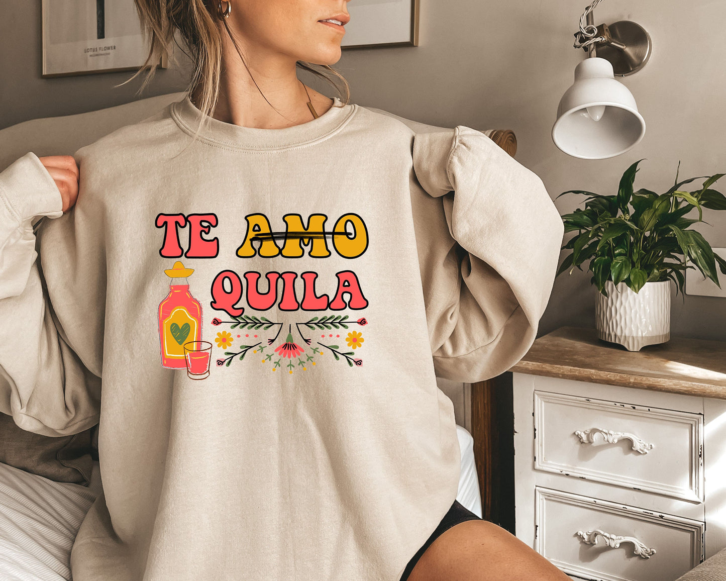 Te Amo quila Sweatshirt,Funny Bachelorette Matching Sweat,Bachelorette Shirt,Te Amo - Tequila Fiesta Mexican Theme Bachelorette Sweat,