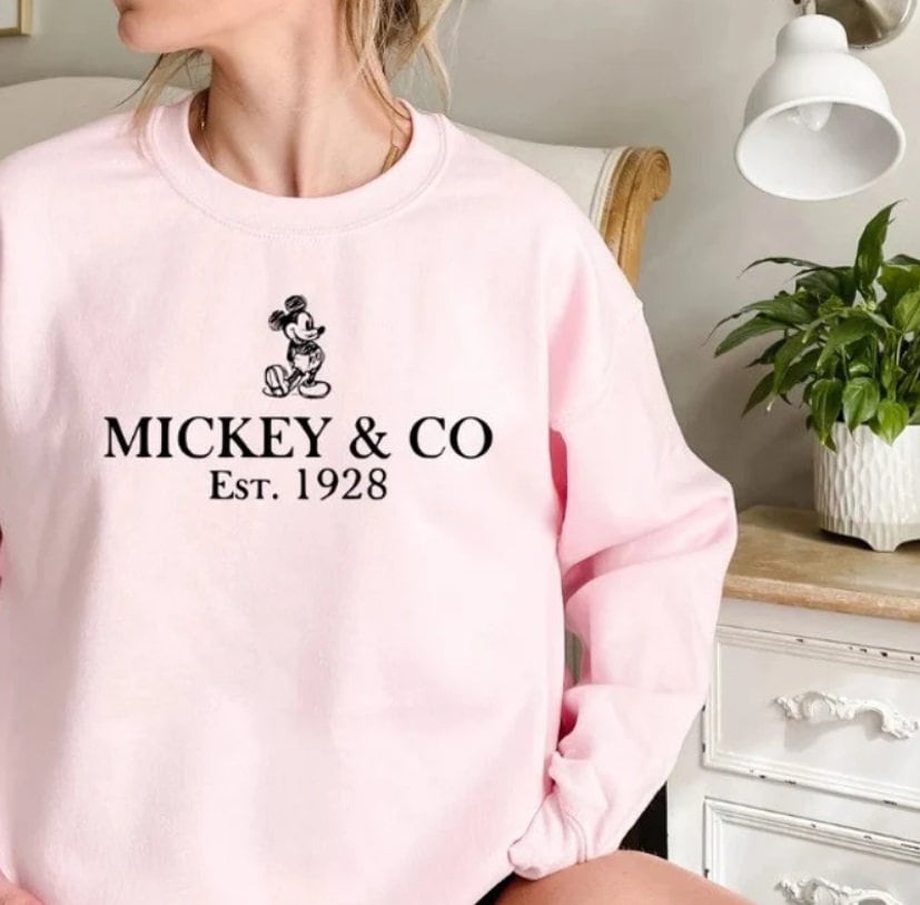 Mickey & Co sweatshirt, Disney Sweater, Disney Shirts , Unisex Sweatshirt, crewneck sweatshirt, Disney sweatshirts, Oversized sweatshirts