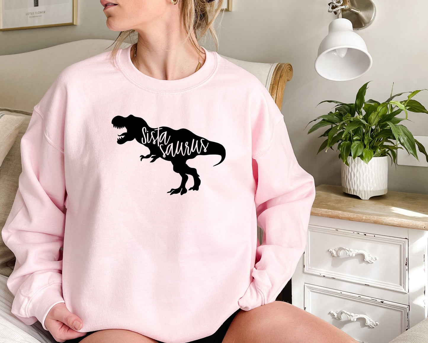 Sista Saurus Sweatshirt,Sister Saurus shirt,Sister Saurus Shirt,Sister dinosaur shirt,Sister dinosaur tshirt, Sister gift, family Saurus,