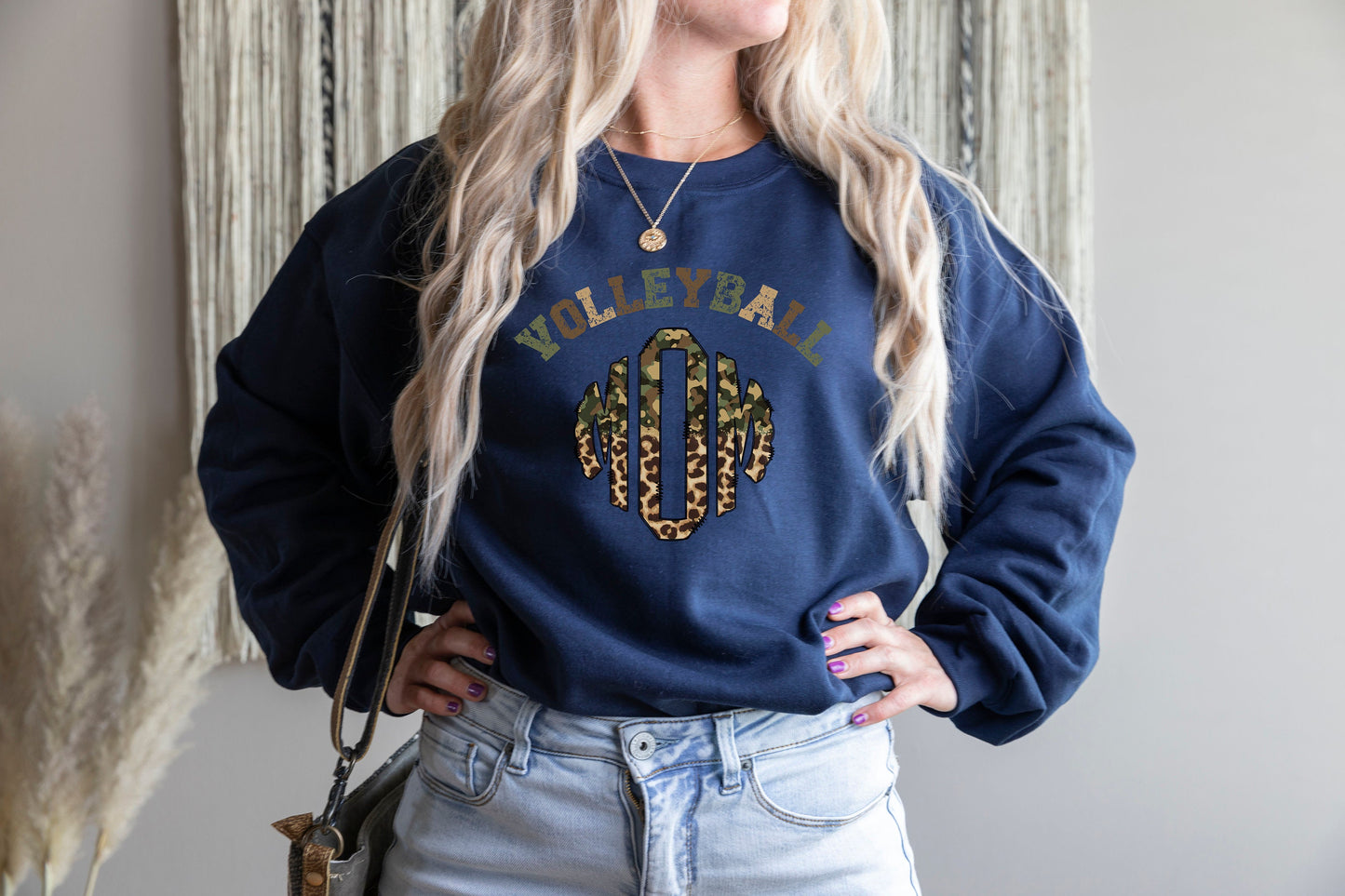 Volleyball Mom Sweatshirt,Volleyball Mom Gift,Volleyball Mom Leopard Sweatshirt,Sports Mom sweatshirt,Volleyball Tees,Sports Mom Tees,