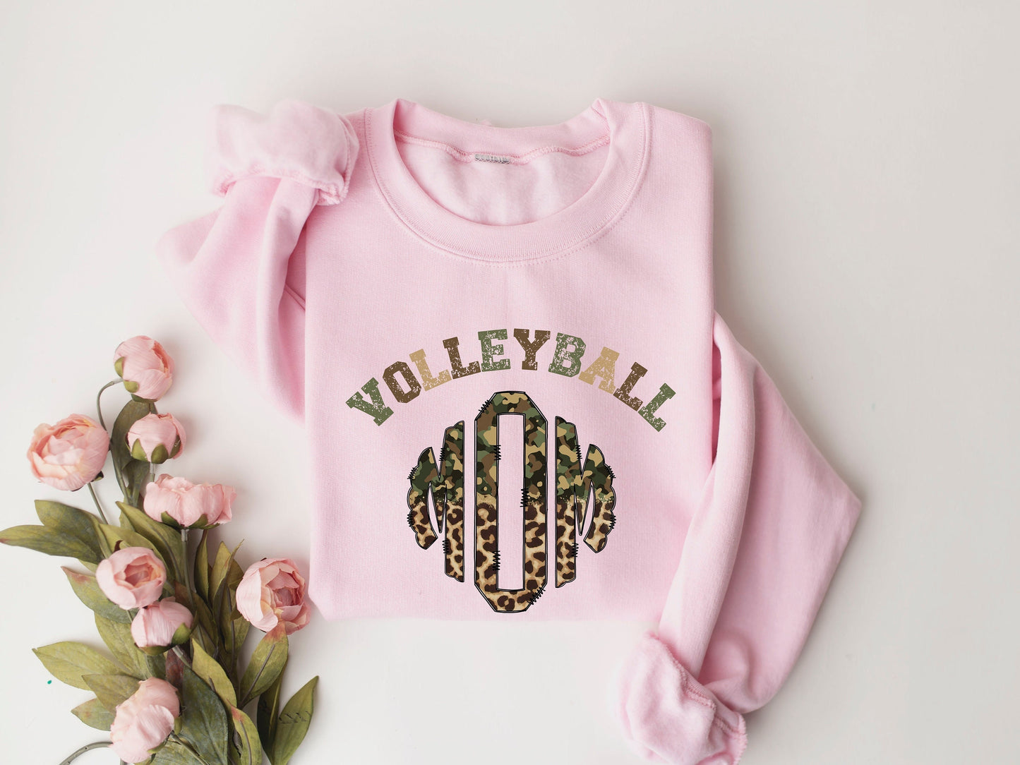 Volleyball Mom Sweatshirt,Volleyball Mom Gift,Volleyball Mom Leopard Sweatshirt,Sports Mom sweatshirt,Volleyball Tees,Sports Mom Tees,