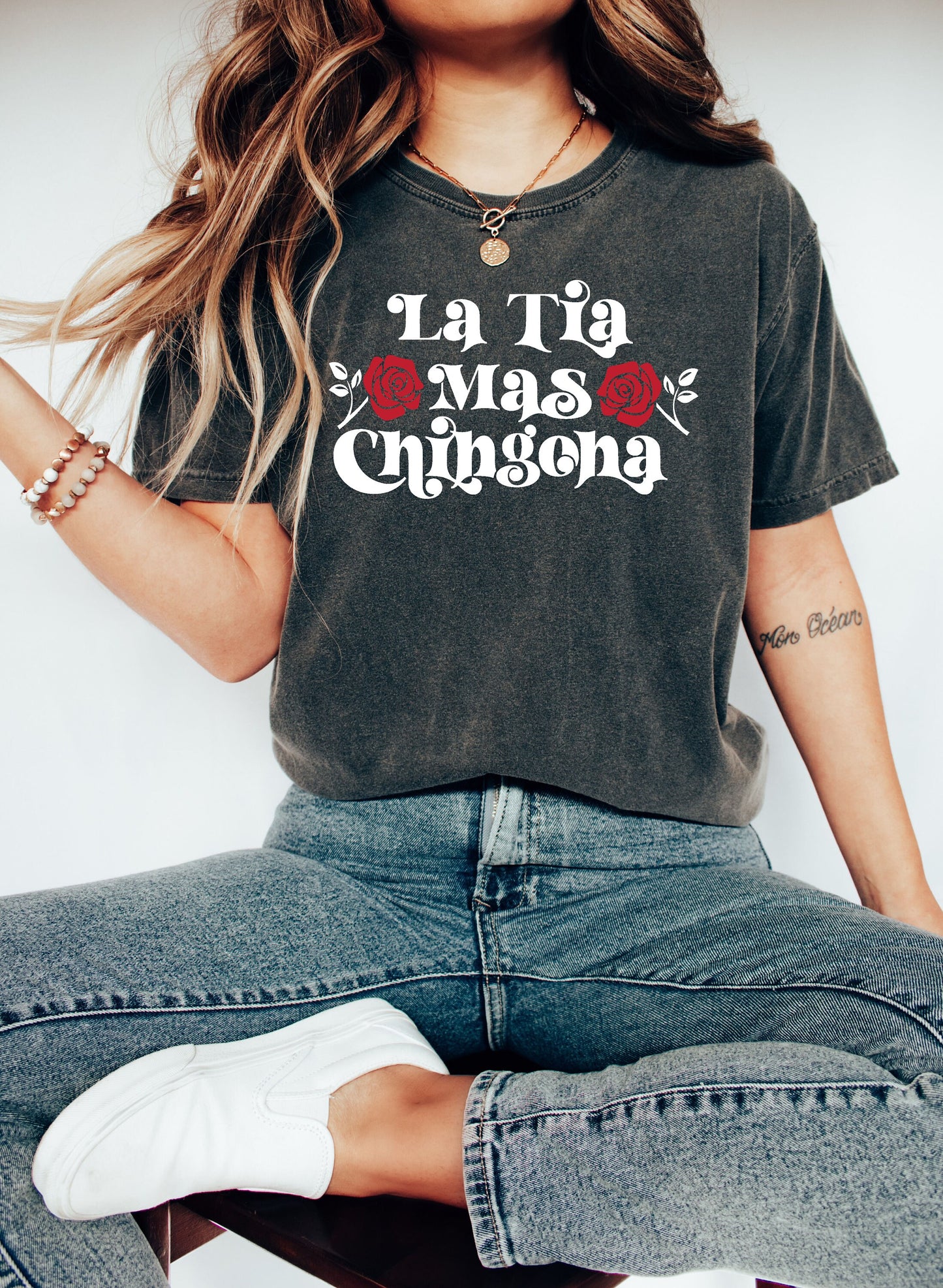 Comfort Colors La Tia mas chingona Tshirt,Chingona Shirt,Mexican Tank Women,Tia Tee,Tia tshirt,Latina Shirt,El dia de la madre,Mexican shirt