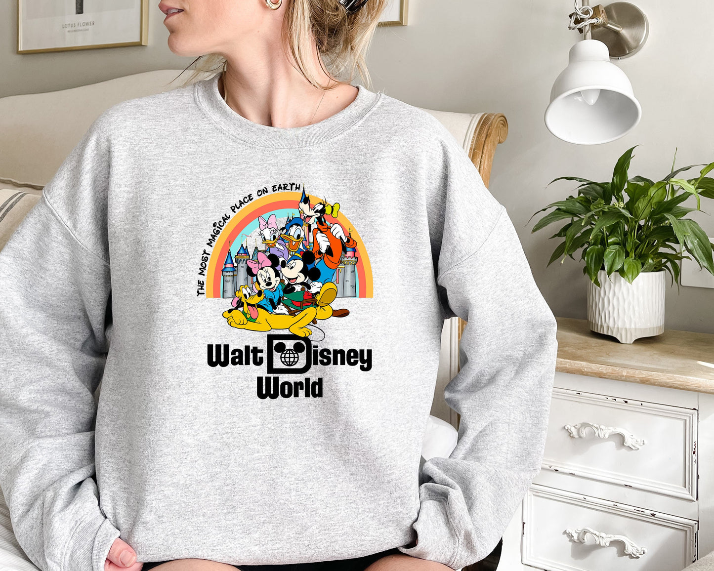 Disney Retro Sweatshirt, Walt Disney World, Mickey Shirt, Disney Shirt, Disney Shirt, Disney Vacation Custom Shirt, Disney Trip, Vintage tee