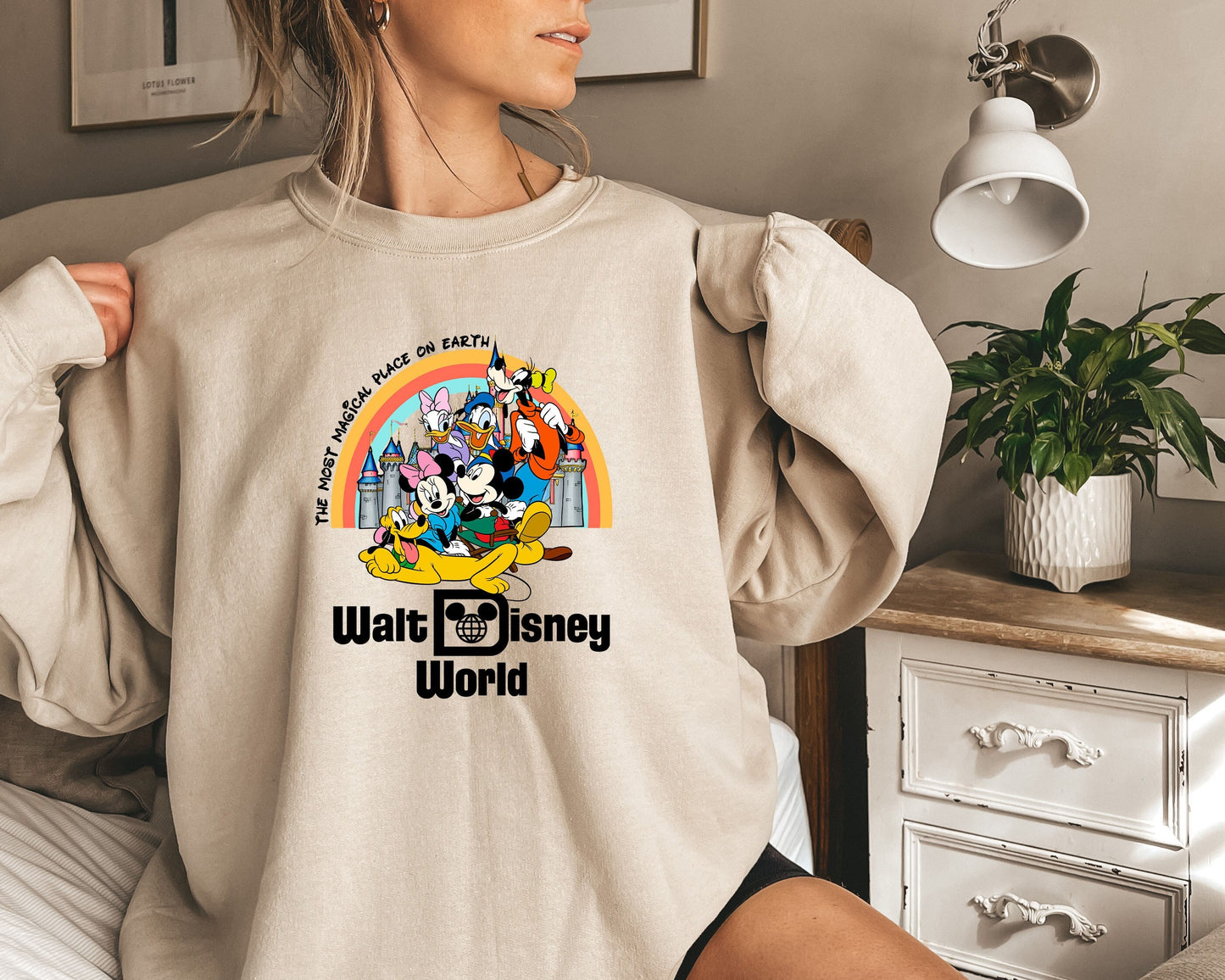 Disney Retro Sweatshirt, Walt Disney World, Mickey Shirt, Disney Shirt, Disney Shirt, Disney Vacation Custom Shirt, Disney Trip, Vintage tee