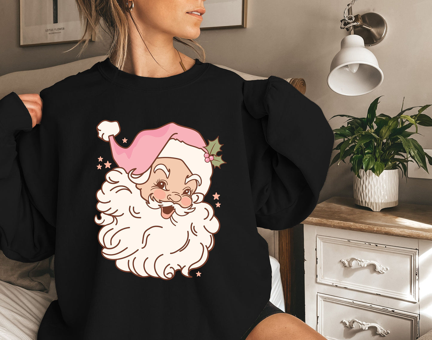 Pink Retro Santa Sweatshirt,Women Christmas Santa Shirt,Cute Vintage Santa Shirt,Classic Christmas Shirt,Christmas Sweatshirt,Christmas Tee