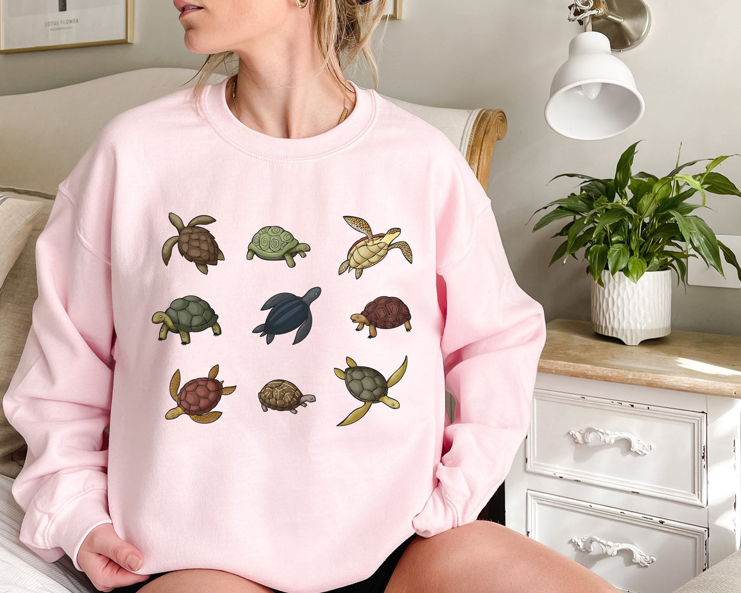 Turtle Sweatshirt,Caretta Cretta Turtle Gifts,Turtle Lover,Animal Crewneck,Save Turtles,Turtles Lover,Animal Lover Gift,Caretta Caretta Tee