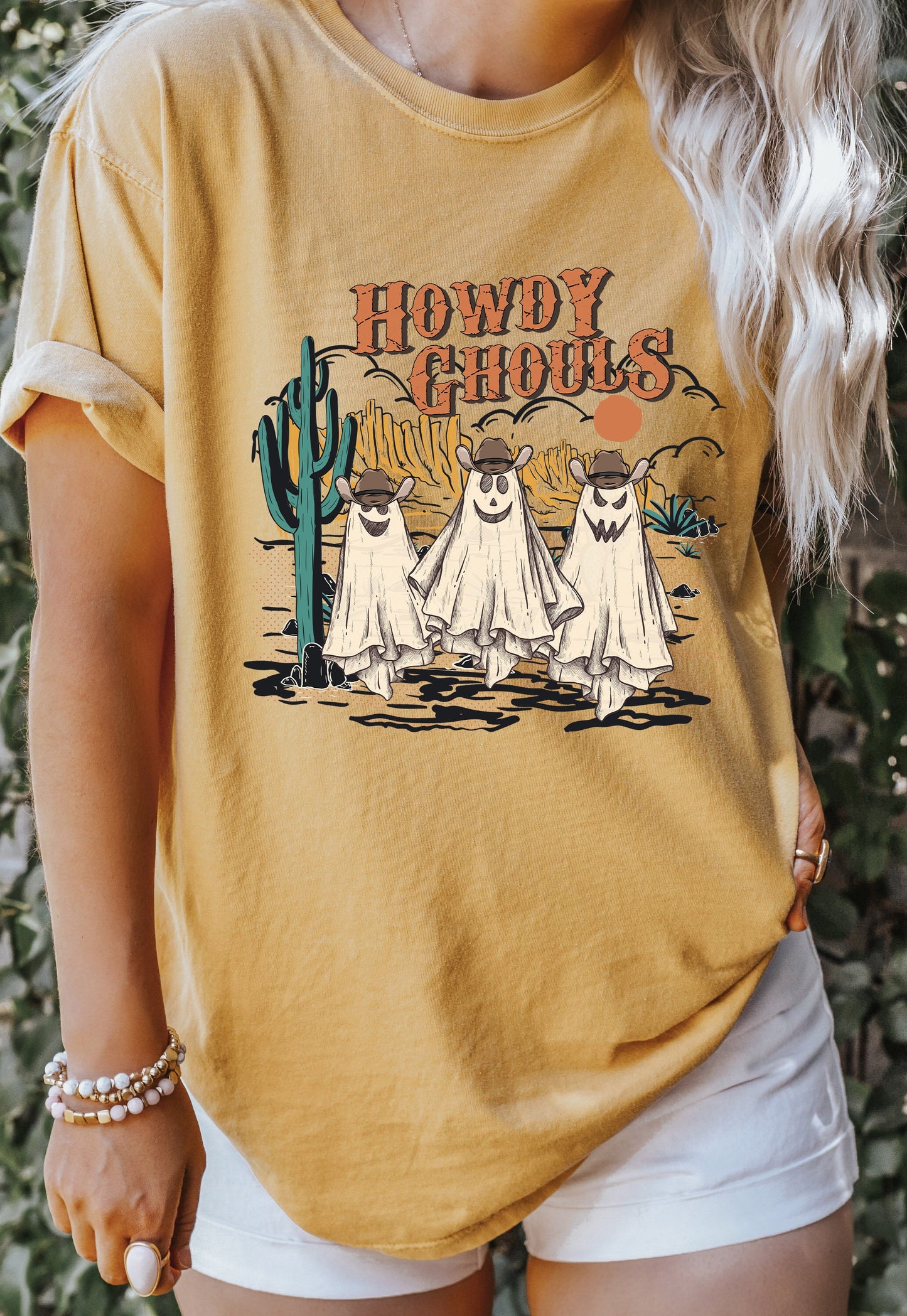 Comfort Colors Howdy Ghouls Shirt,Western Halloween Shirt,Cowboy Ghost Western Halloween Sweatshirt,western halloween fall ghosts sweatshirt