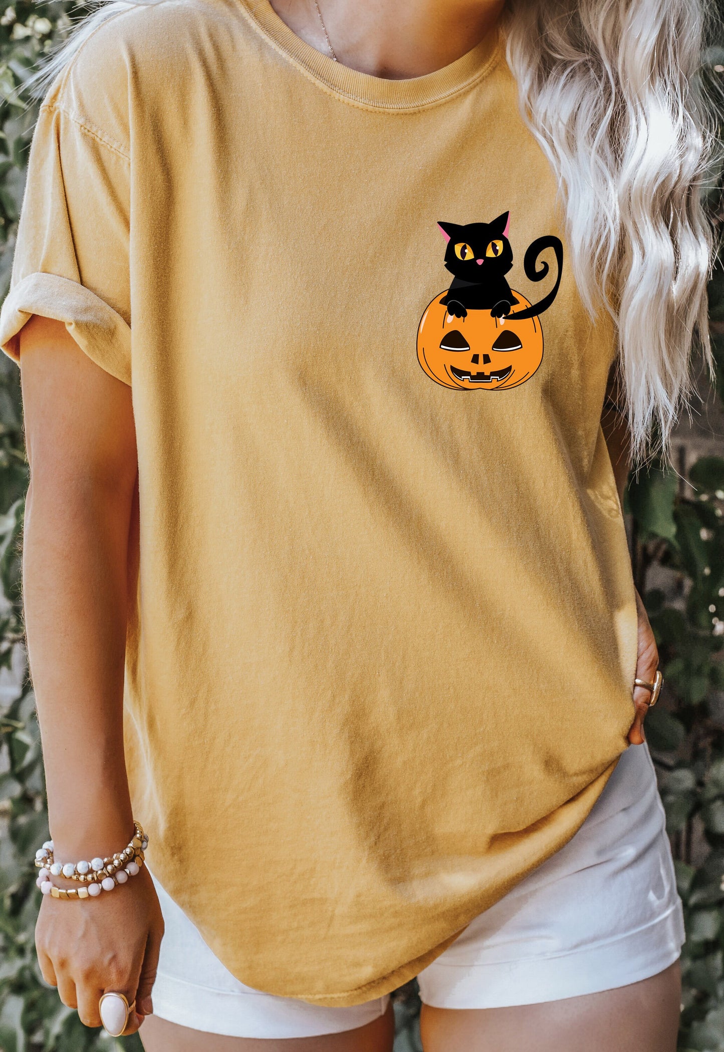 Comfort Colors Pocket Pumpkin Cat Shirt,Halloween Sweatshirt,Funny Halloween Shirt,Halloween Shirt,Halloween pumpkin Shirt,Cat Lover Shirt