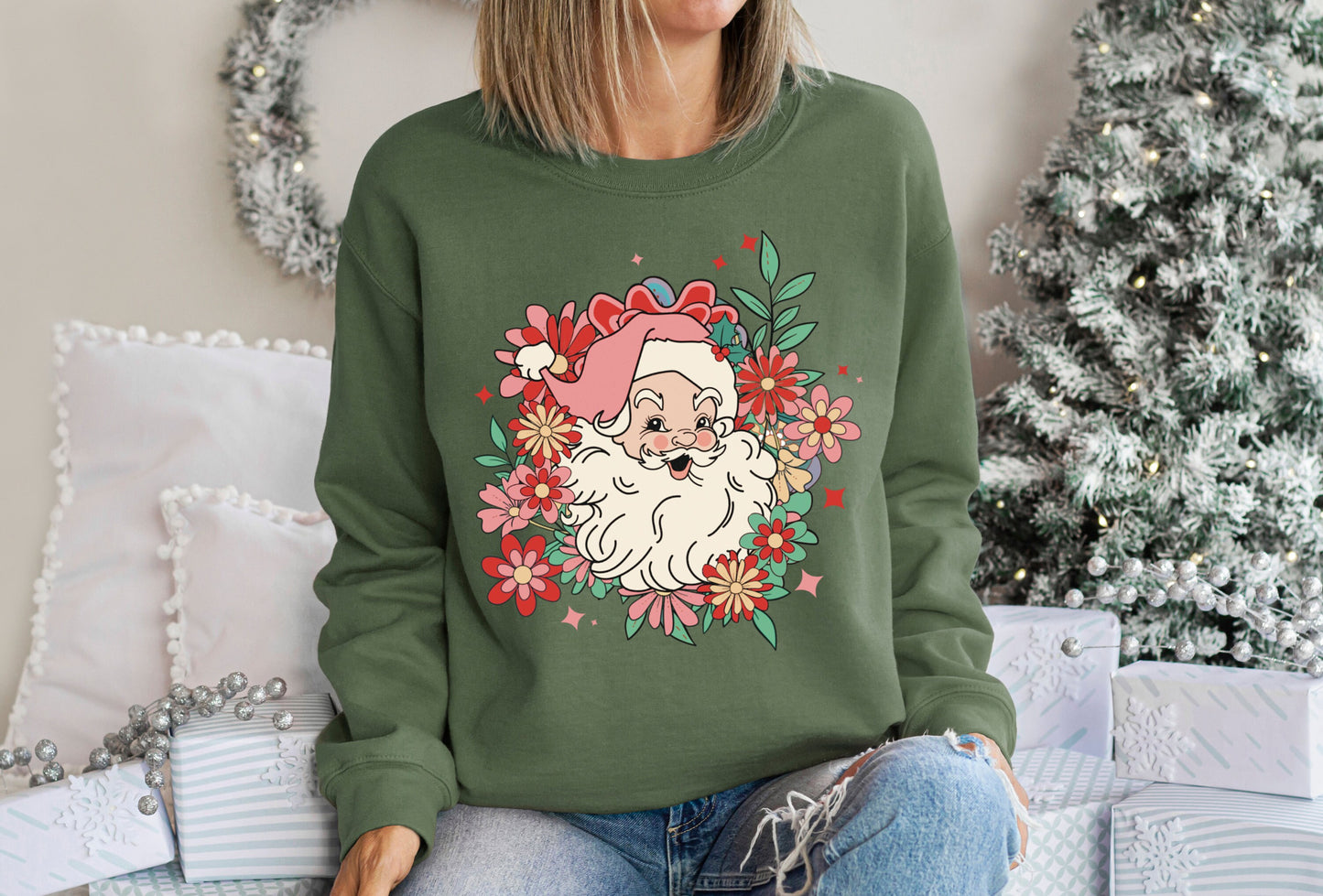 Flower Santa Sweatshirt,Christmas Shirt,Santa Shirt,Christmas Gifts,Retro Santa Sweatshirt,Vintage Santa Shirt,Santa Gift,Holiday Clothing