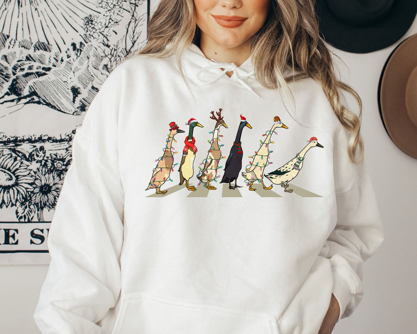 Christmas Duck Hoodıe,Duck Christmas Sweater,Merry Duckmas,Christmas Gifts,Santa Duck Sweatshirt,Women Duck Sweatshirt,Animal Shırt,XMAS